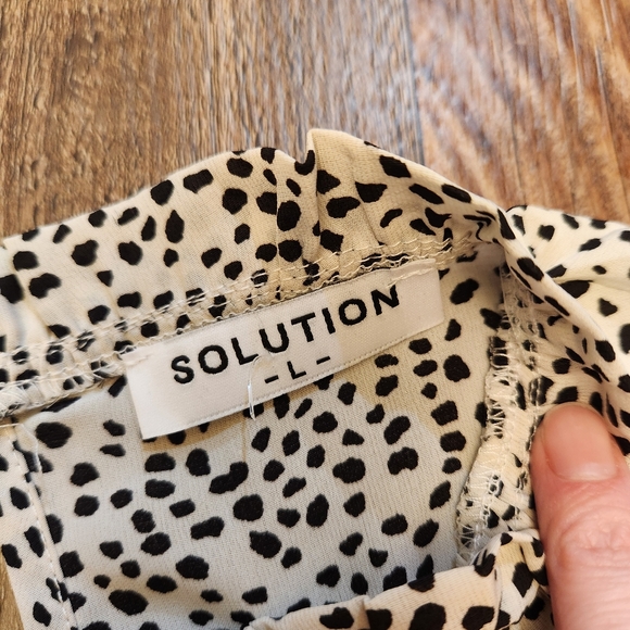 Solution Blouse - Picture 4 of 4
